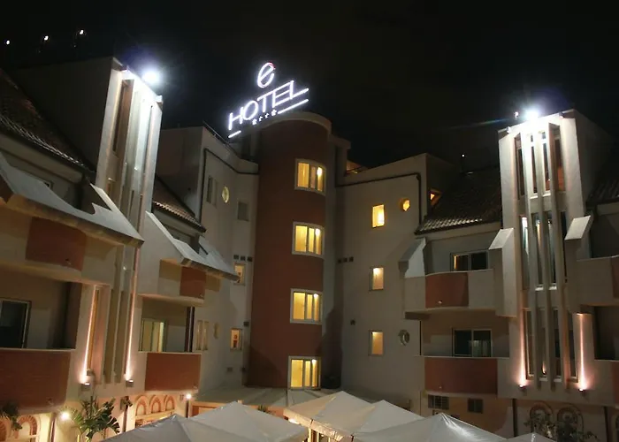 E' Hotel